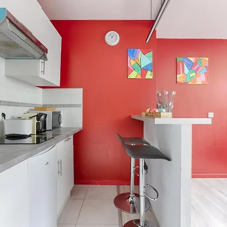 Charming Gambetta Saint Fargeau I Apartment